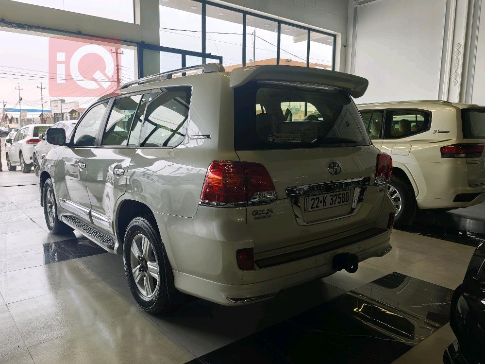 تويوتا لاندكروزر